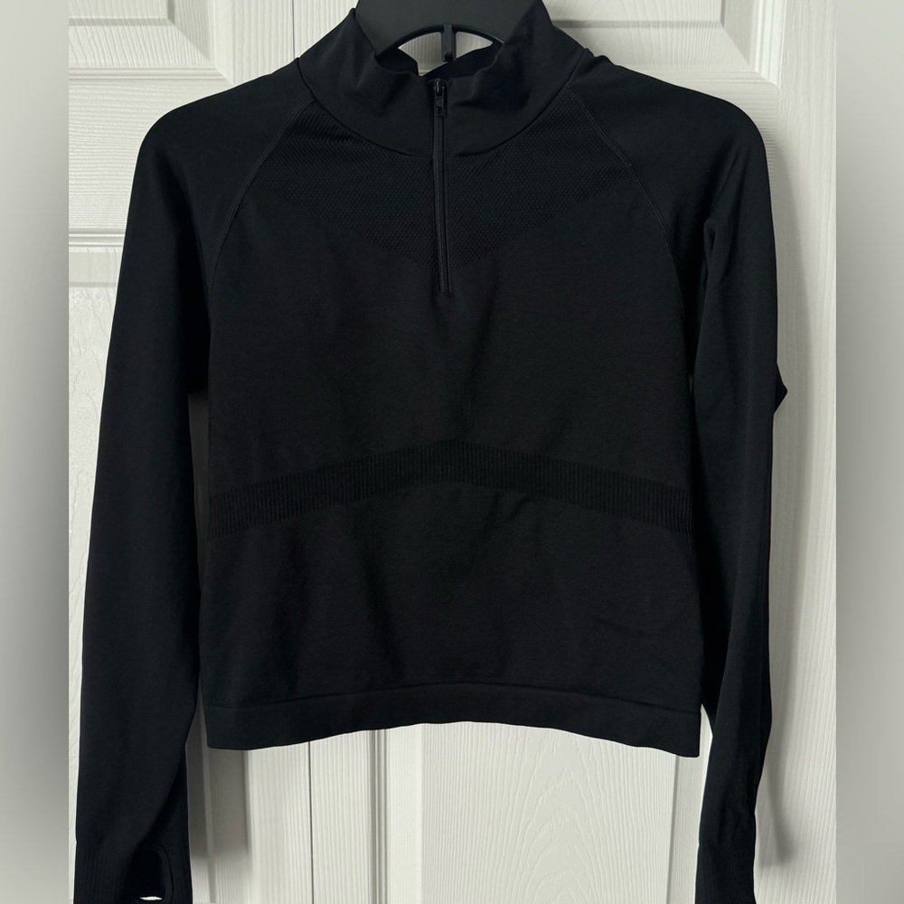 Contour active top